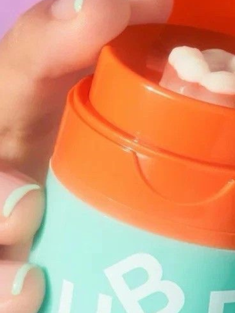 moisturiser packaging design