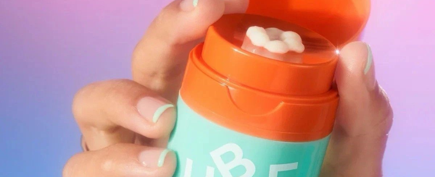 moisturiser packaging design